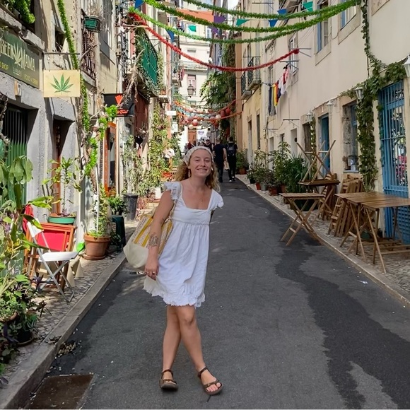 Meet your Posher, Phoebe - Picture 6 of 6